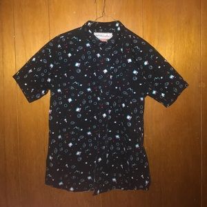 Black retro print short sleeve top by Empyre